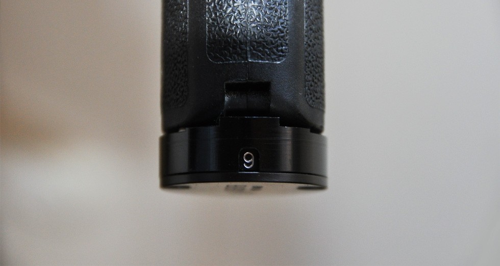 Le compteur de munition Observer® est un dispositif mécanique de précision qui permet l’affichage du nombre de cartouches contenues dans le chargeur auquel il est intégré.